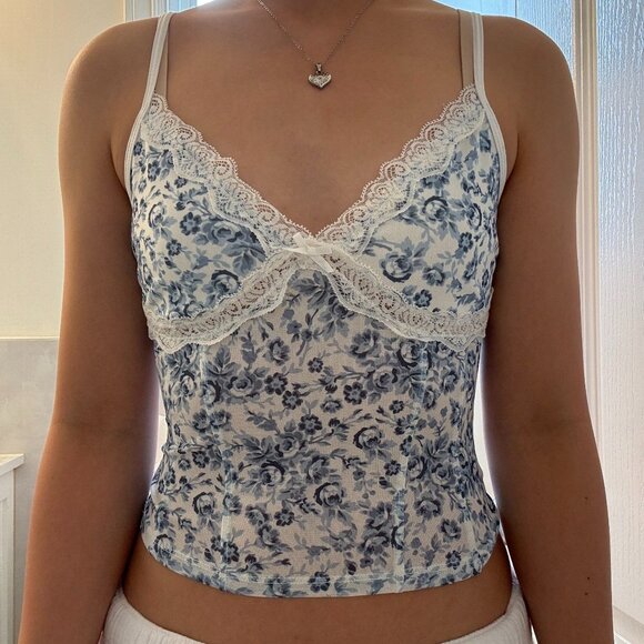 Garage Tops - Garage mesh floral lace tank top